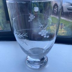 Glass vase for sale in perfect condition Dublin 12