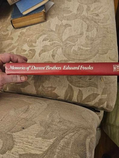 Memories Of Duveen Brothers.  Seventy Years In The Artworld. By Edward Fowles. First Edition Hardback With Dustjacket In Good Condition.  See Photos For Same.