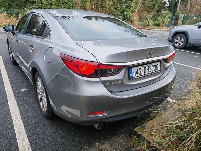 142 Mazda6 D 12 stamp serv hist,Nct 9/26 tax 190