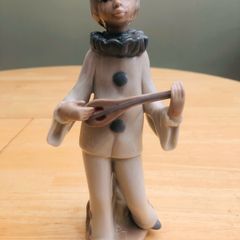 Vintage Spanish Figurine By Cascades