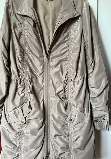 Dutch Brand Yaya Coat Jacket Ladies. Medium. Sage Green / Khaki. Satin Finish.  Detachable hood. Excellent. Proceeds To Medecins Sans Frontieres.