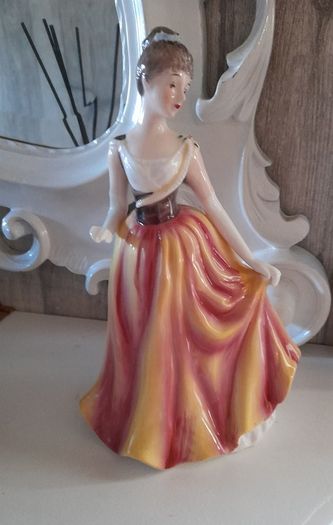 Leonardo figurine