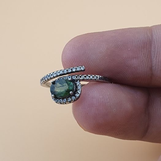Vintage 925 Sterling Silver Green Tourmaline Ring Natural Gemstone Elegant Handmade Jewelry