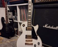 epiphone les paul