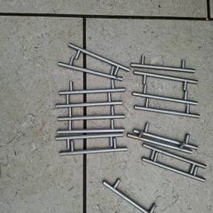 kitchen cabinet handles x 17