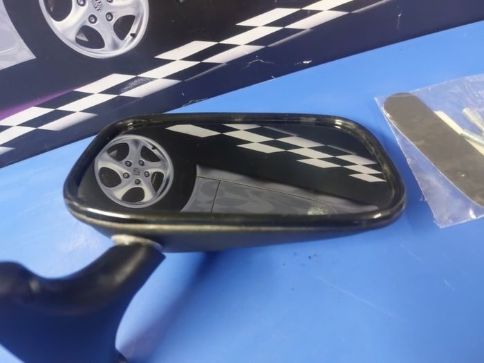 VW Passat drivers side door mirror