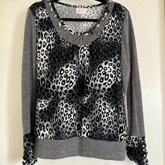 Jumper New with tags (Small 14)