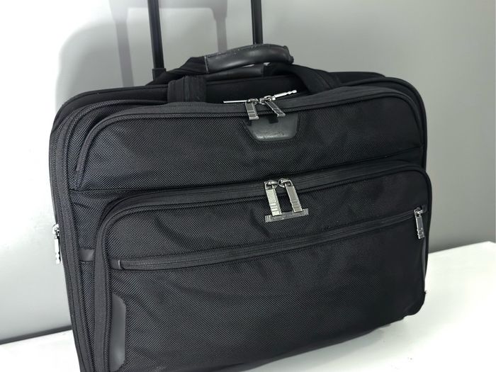 Briggs & Riley KR350X-4 18" 2 Wheel Briefcase Bag