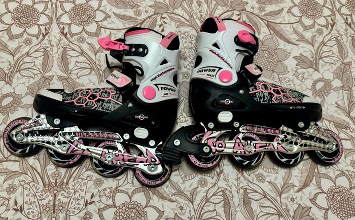 Girls rollerblades