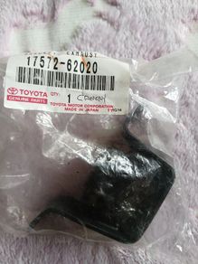 Genuine Toyota Camry 91-96, 17572-62020 (bracket, Exhaust Pipe No.1 Support)