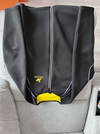 Sweat Neoprene top size M