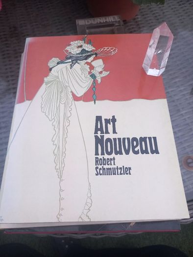 Art Noveau books x 8, D18