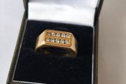 18k / ct Gold Ring mens / gents with Natural Diamons
