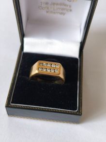 18k / ct Gold Ring mens / gents with Natural Diamons