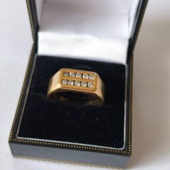 18k / ct Gold Ring mens / gents with Natural Diamons