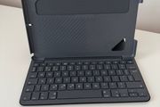 Logitech iPad folio keyboard case 1st gen - 6 gen