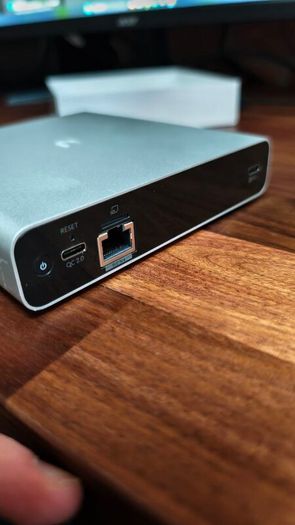 Unifi Cloud Key Gen2 Plus with rack mount