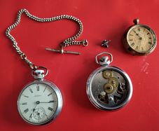 Set of 3 Vintage Pocket Watches - Incl. Working Ingersoll Triumph