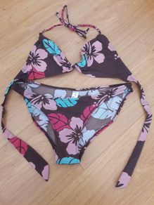 Bikini size 10