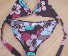 Bikini size 10