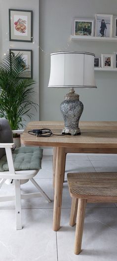 Table lamp