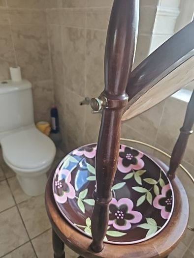Old Style Washand Basin
