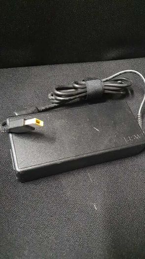Lenovo 135w chocolate Pin/Square Pin
