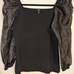 Stunning stylish long sleeves top from River Island