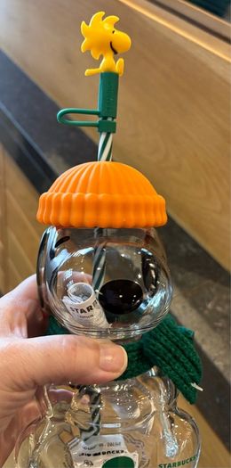 Starbucks limited edition snoopy cold cup