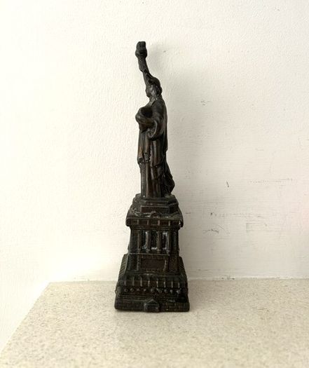 Vintage A.C. Rehberger Chicago Statue of Liberty