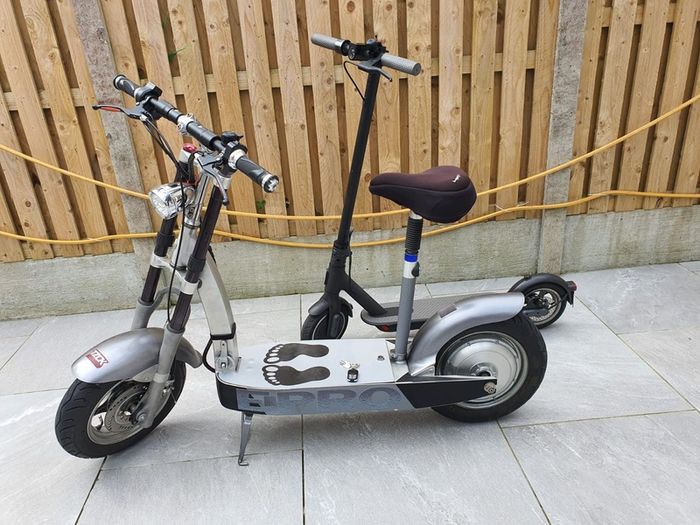 Electric scooter