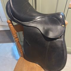 Stubben CTD 16" saddle