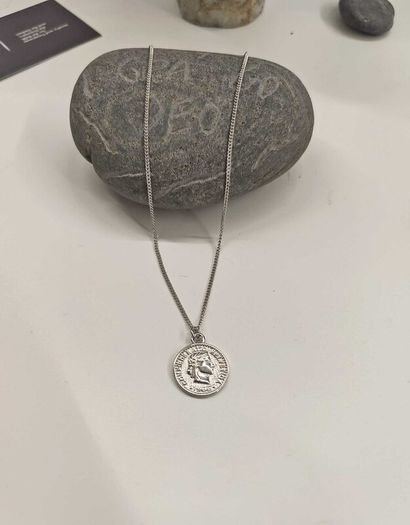 Necklace Coin Timeless Elegance  Unisex Designer Necklace for Every Occasion