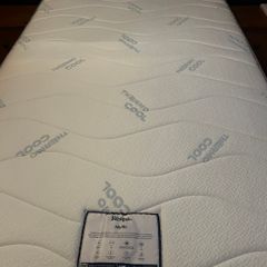 Respa Idyllic mattress and bed frame