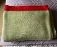 Beautiful throw/blanket green red orange