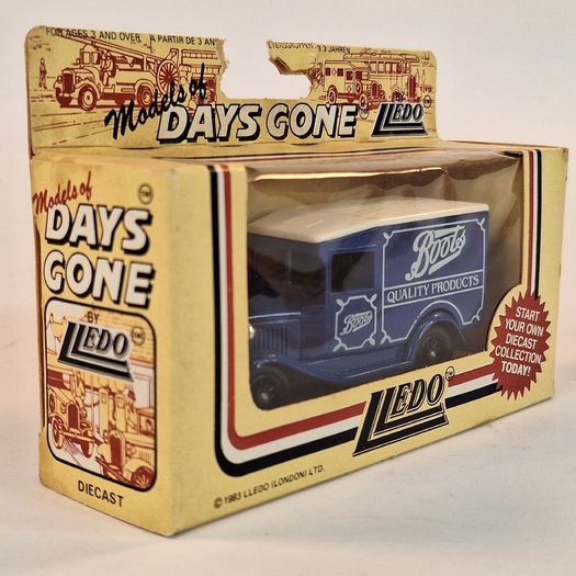 LLedo Diecast Model of Days Gone Boots Quality Product Van - 38416
