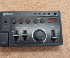 Roland E-4 Voice Tweaker