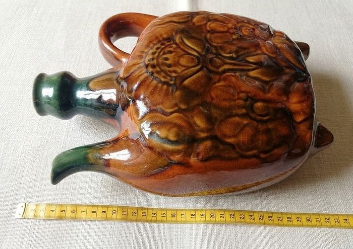 Vintage Majolica Glazed Ceramic Pilgrim Flask / Wine Canteen Jug (4-Footed)