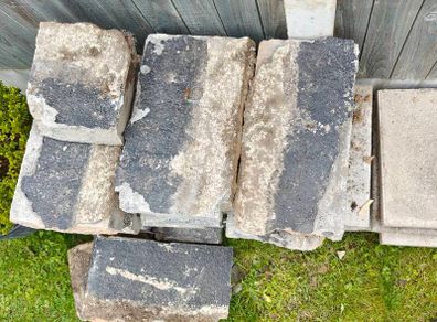 paving slabs and concrete bricks about 13bof each,Free to Take away.
