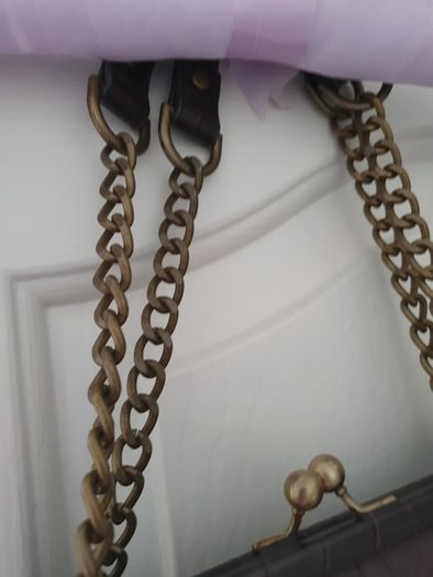 Handbag