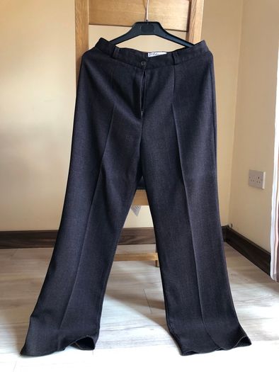 Woman Trousers, size M