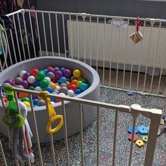 Baby Dan Playpen- extra large, very sturdy!