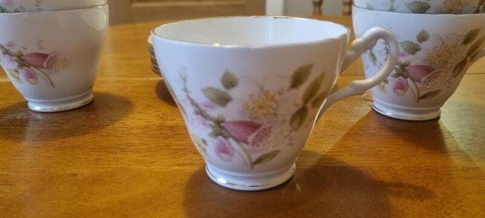 Vintage Royal Ascot 18 Pce.Tea Set