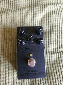 MXR bass compressor blackout edition