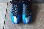 Nike sports boots size 5