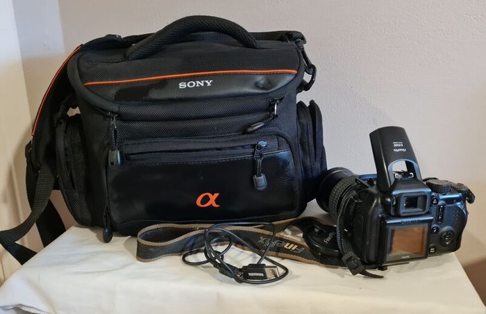 FinePix S9500 Digital camera with camera bag