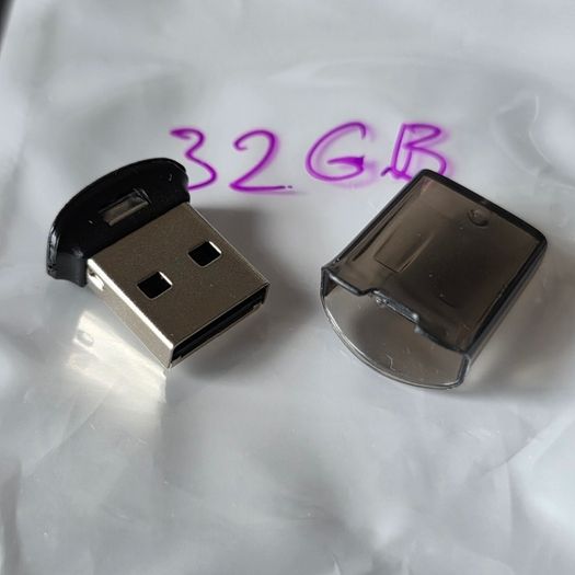 32 GB USB Flash Drive Mini