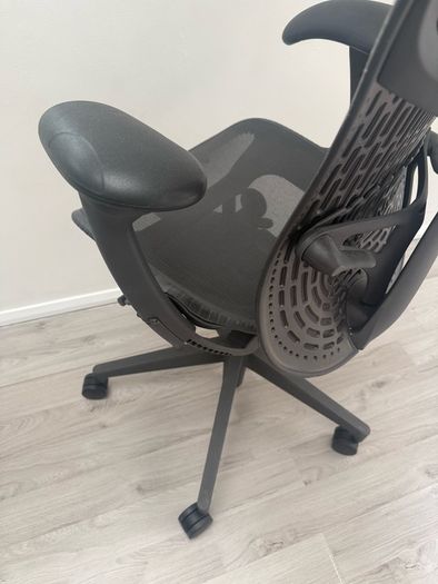 Herman Miller Mirra 2 Office Chair