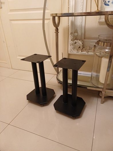 A pair of sturdy Speaker Stand