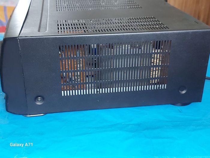 AIWA Stereo Integrated Amplifier Model No. MX-Z9400MK, with 2 large AIWA Speakers, Model No, 8X-Z9400, Impedance 6ohms, in excellent condition
